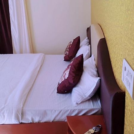 Paradise Hotel For Couples Mount Abu Exterior foto
