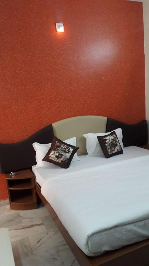Paradise Hotel For Couples Mount Abu Exterior foto